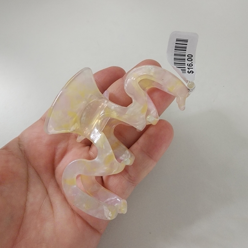 NEW Free People Zig Zag Marble Pink Hair Claw Clip - Picture 6 of 7